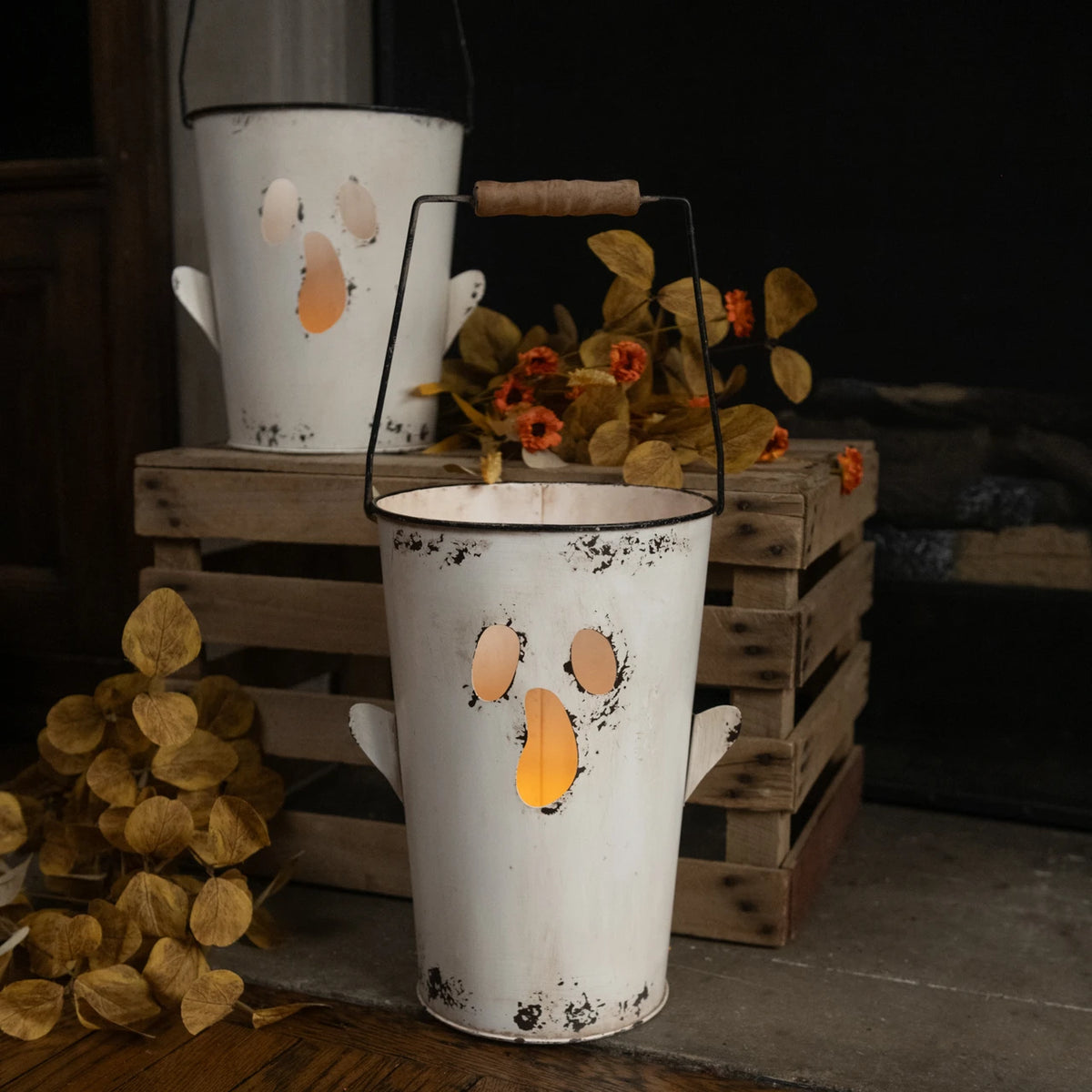 Primitive Distressed Metal Ghost Bucket